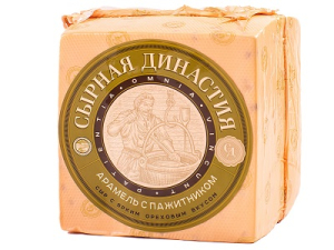 Сыр Армель с пажитником квадрат Сырная Династия 50%