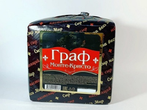 Сыр Граф Монте Кристо со вкусом топленого молока кубик 45%