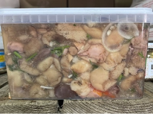 Грибочки Маслята маринованные