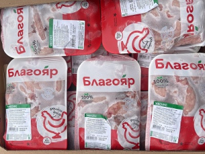 Шеи куриные на подложке свежемороженые